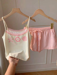 Starfish & Shells Candy Stripes Lounge