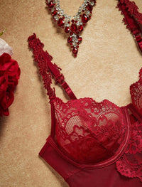 Irland Velvet Empress Bustier Set