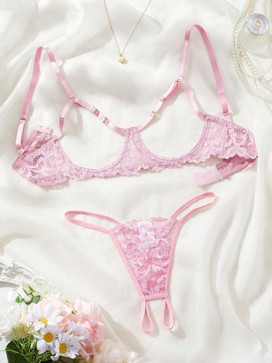 Flirty Lace Crotchless Two Piece Lingerie
